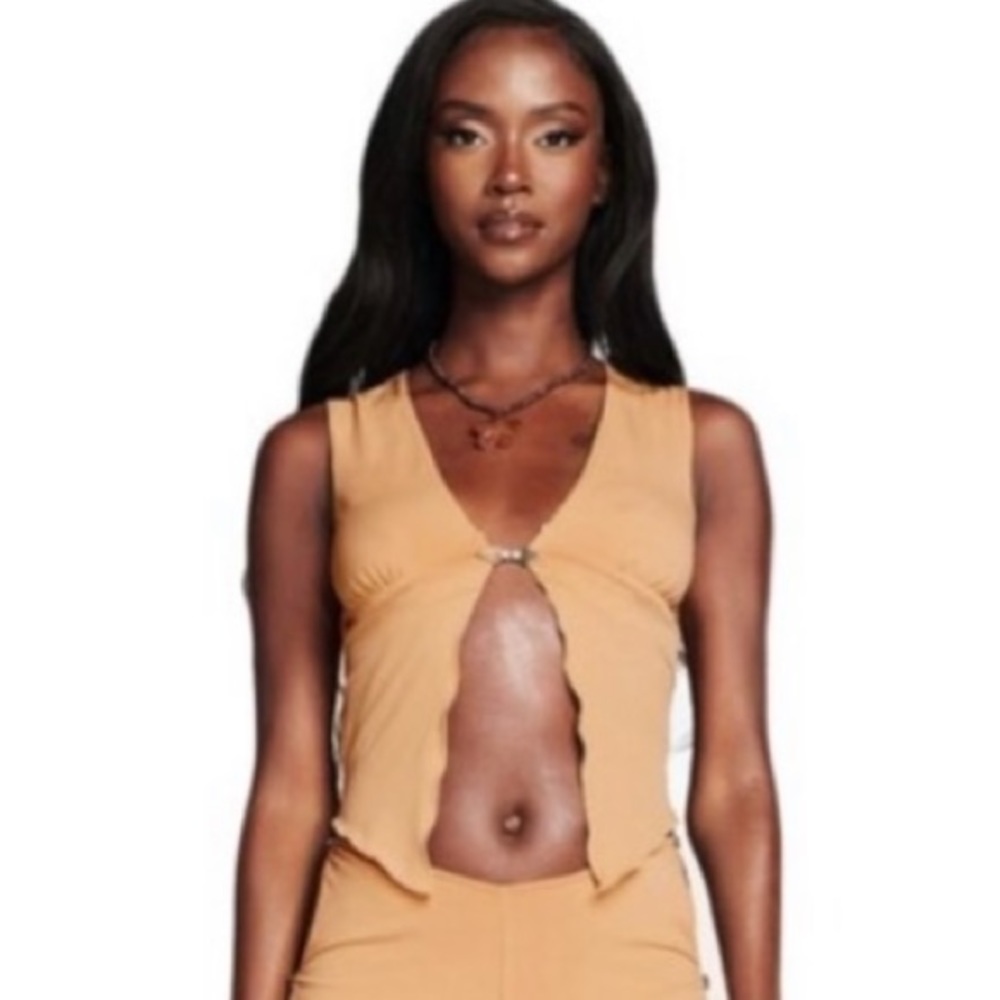 I.AM.GIA. Kiora top